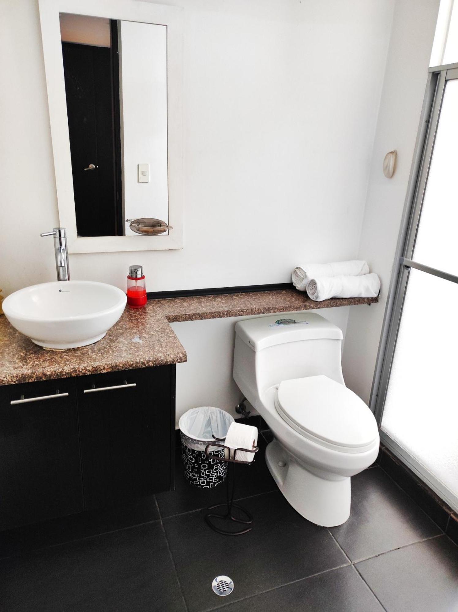 Coliving Ecuador Apartamentos Sector Swiss Hotel Quito Exterior photo